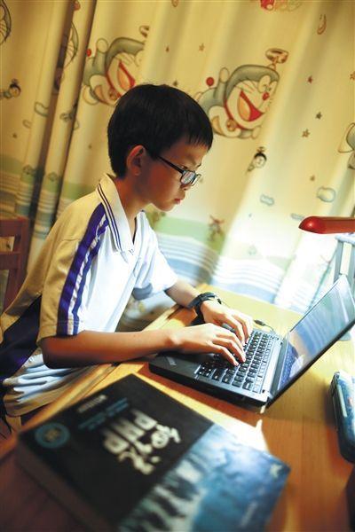 他是全國最小黑客，8歲寫代碼，曾花1分錢網(wǎng)上買2500元商品