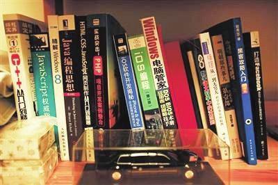 他是全國最小黑客，8歲寫代碼，曾花1分錢網(wǎng)上買2500元商品