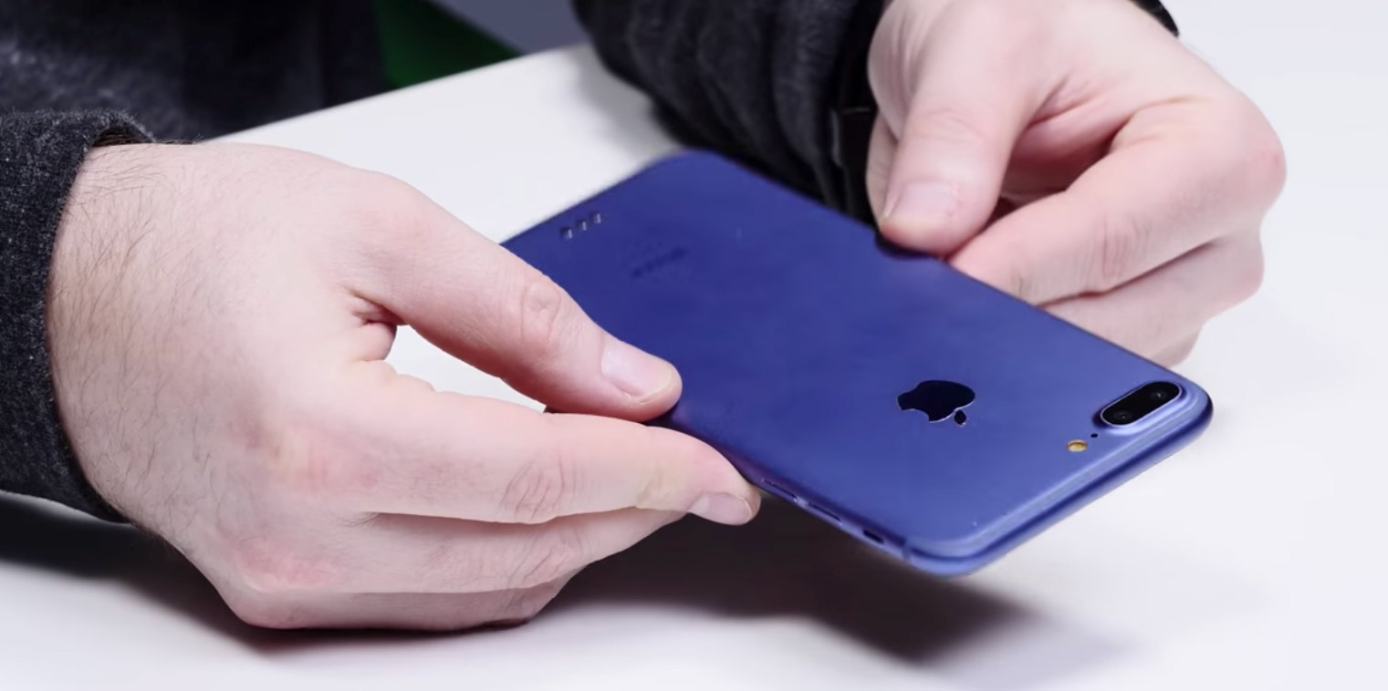 除了iPhone7，當(dāng)我們?cè)谡務(wù)撎O果時(shí)，我們還能談什么？