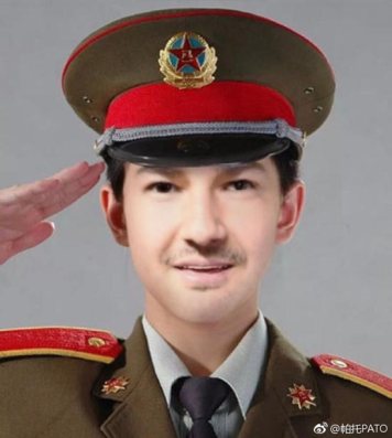 帕托發(fā)軍裝照:中國軍人辛苦了 祝全中國建軍節(jié)快樂